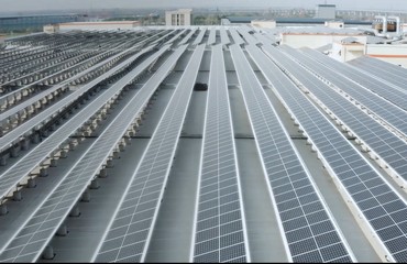 Солнечная генерация снижает выбросы углерода при производстве
